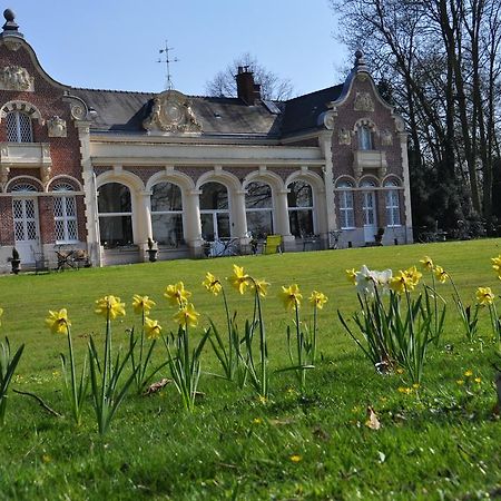 Le Chateau Des Ormes Bed & Breakfast Lambersart Dış mekan fotoğraf