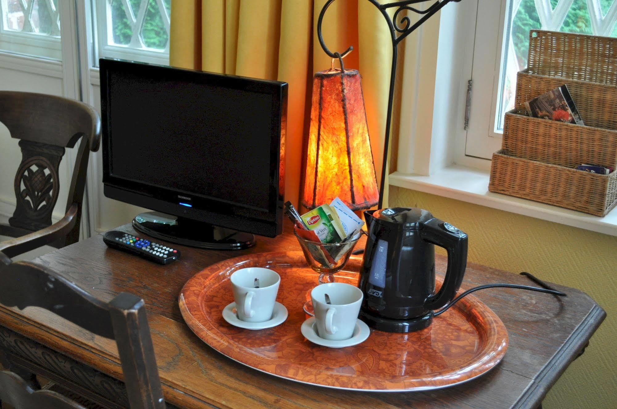 Le Chateau Des Ormes Bed & Breakfast Lambersart Dış mekan fotoğraf