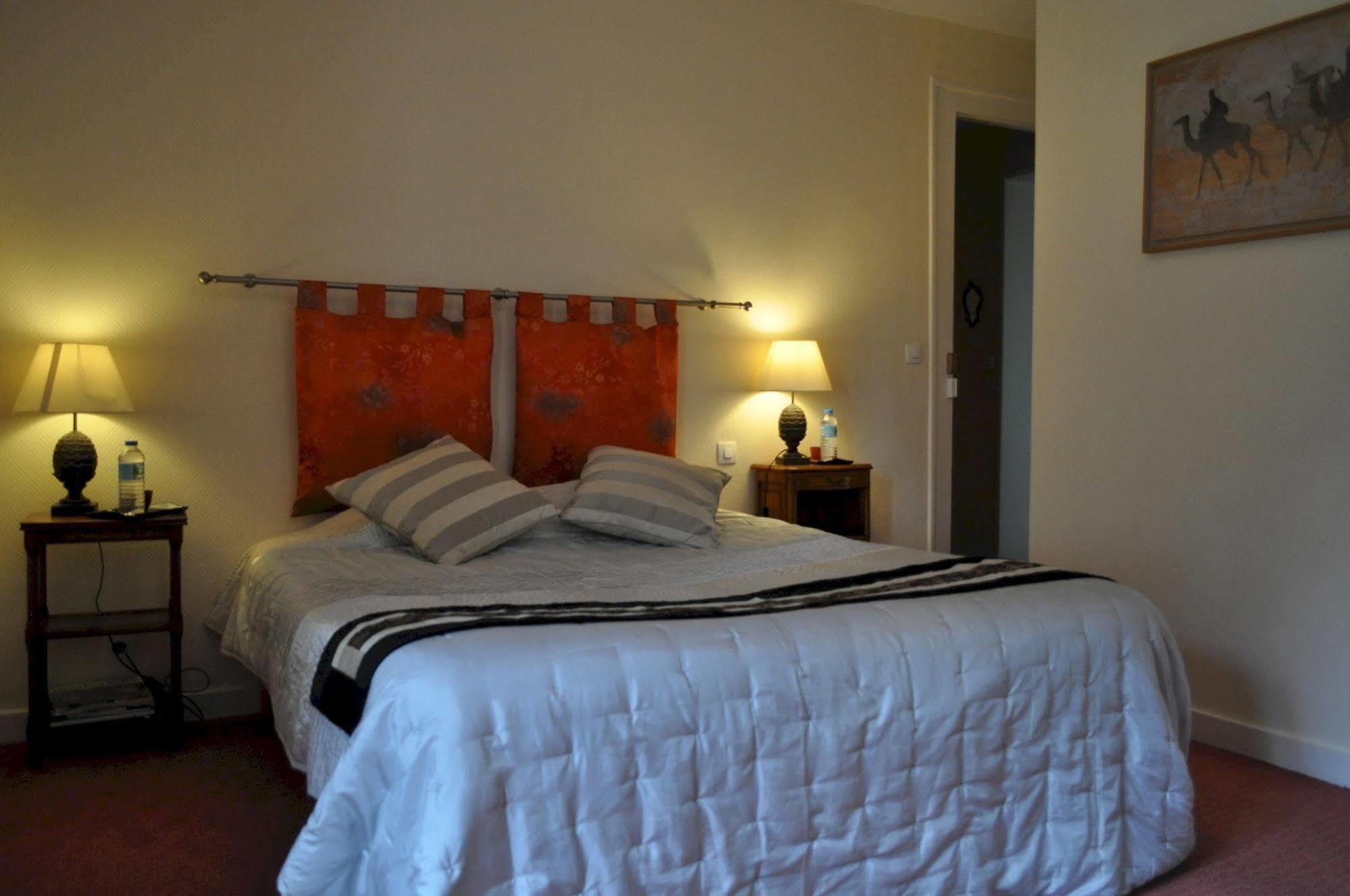 Le Chateau Des Ormes Bed & Breakfast Lambersart Dış mekan fotoğraf
