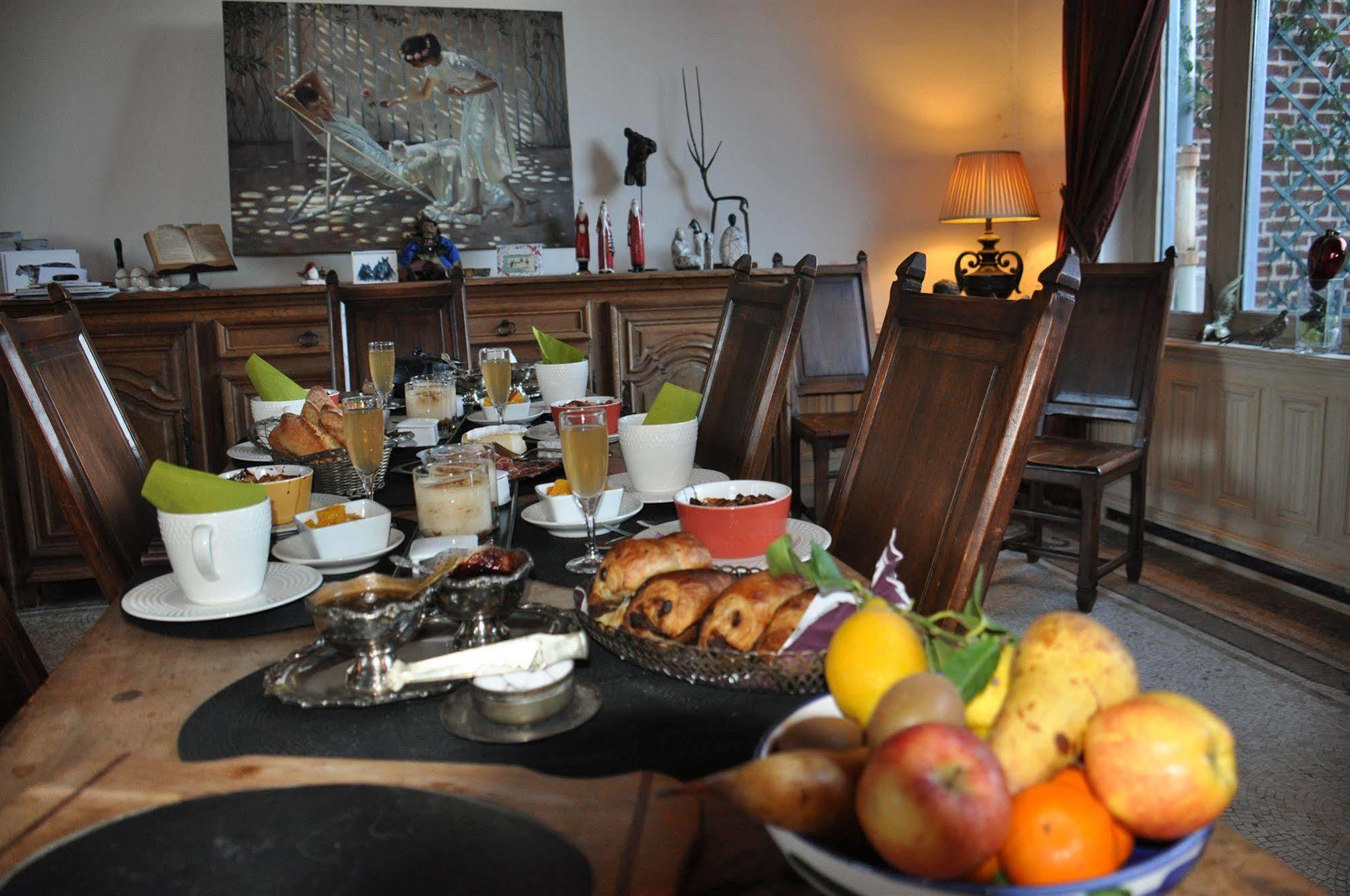 Le Chateau Des Ormes Bed & Breakfast Lambersart Dış mekan fotoğraf