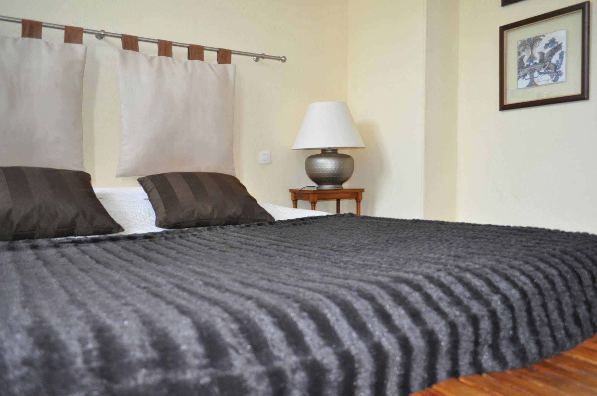 Le Chateau Des Ormes Bed & Breakfast Lambersart Dış mekan fotoğraf